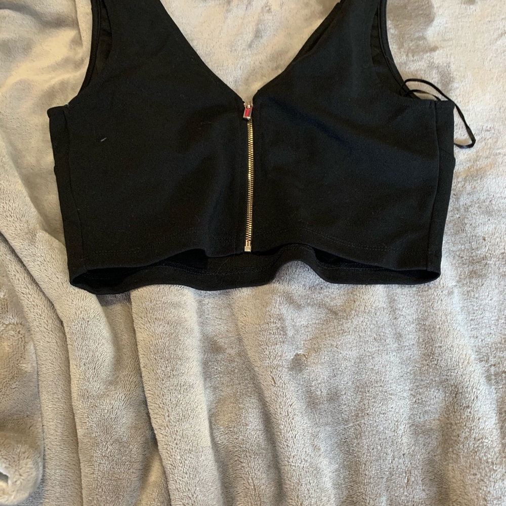 BLACK TANK ZIP TOP